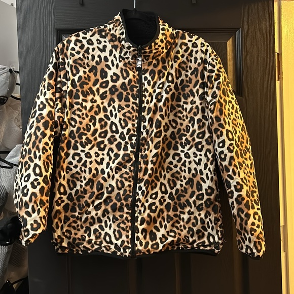 Reversible Sherpa Jacket - Picture 6 of 7